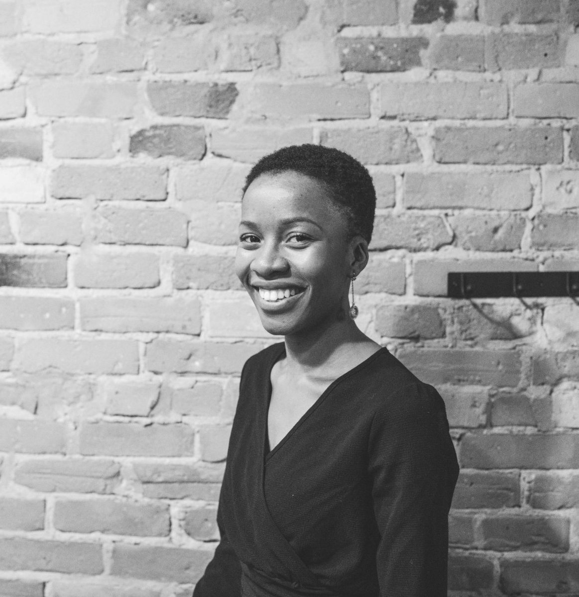 1/2 Abena Peprah | Vocalist
My name is Abena Peprah, I am singing backup vocals for Joni NehRita tonight......ow.ly/hD9y50zmWgf

#kwjazz #thejazzroom #peopleofthejazzroom #jazzvocalist #kwawesome #explorewr #wrawesome #uptownwaterloo