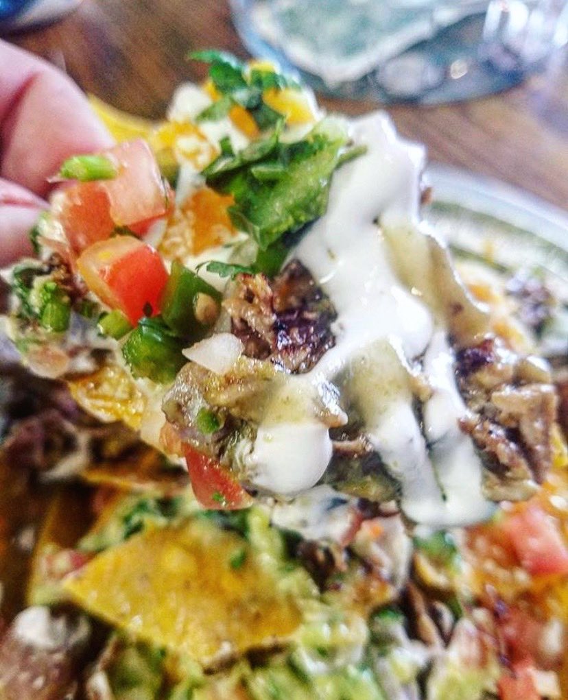 The perfect bite of nachos doesn’t exis... oh wait. Order direct from our site for deals! Use code STAYSAFENYC 
#delivery #supportsmallbusiness #ridgewood #queenseats