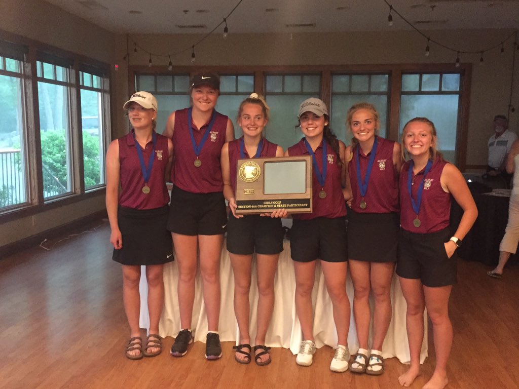 GirlsAlbany's tweet photo. Tough day for all involved! Thank you seniors @schleichebrooke @kaiya0schneider @Kiley_Kotzer and Leah Lobitz...we will celebrate you more this spring https://t.co/0NVqU5YRKX