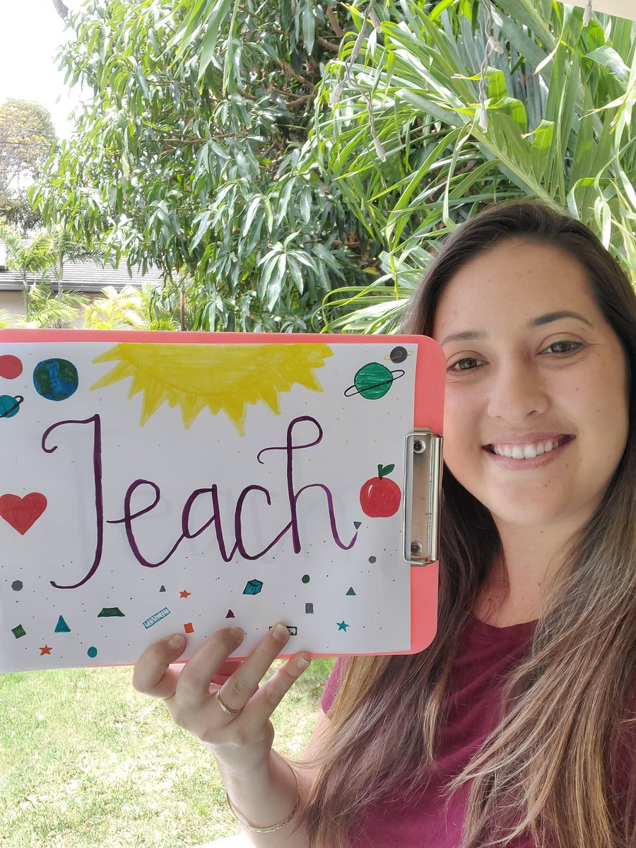 MsNalani's tweet photo. Did my first live circle time with my preschoolers today!! They did amazing! #IBhawksfly  #essentialeducator #essentialeducatorHI https://t.co/tTFw6rulmv