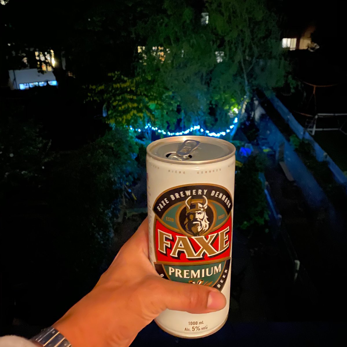 BigAppleHotDogs's tweet photo. A big day for #BAHD ending in a big beer for this #BAHDboy. Cheers to you all. https://t.co/nSUZMpkpp5