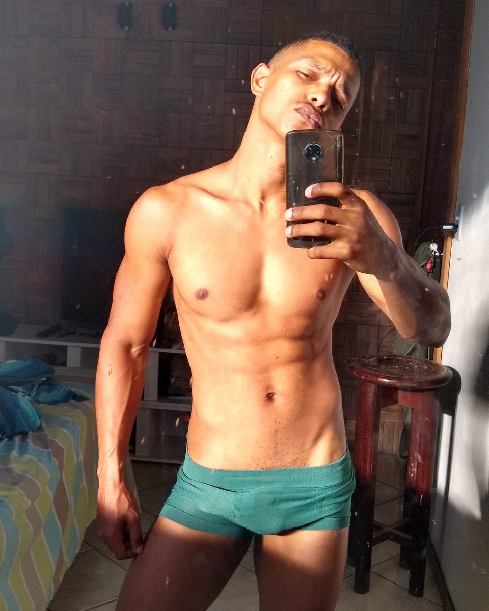 fa____el's tweet photo. Meu tbt de hoje fica assim. https://t.co/d6JYpjiihZ