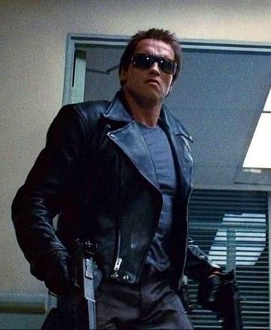 Tonight's fight The Predator (1987) vs The Terminator (1984) 👽💀🔥