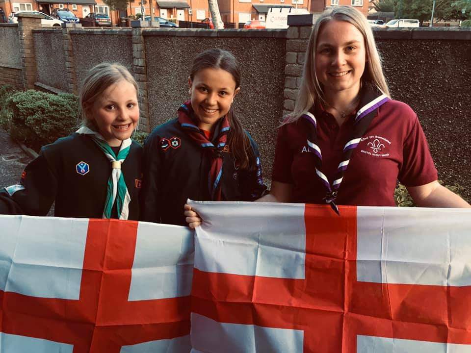 supernovaesu's tweet photo. Tonight Supernova and Spinnaker ESU shared their thanks to our NHS and key workers across the whole of the UK whilst also celebrating St George’s Day in different way this year!!!  Stay safe everyone ⚜️💙 @Bristol_South @UKScouting @AvonScouts https://t.co/CcZjdKJAvw
