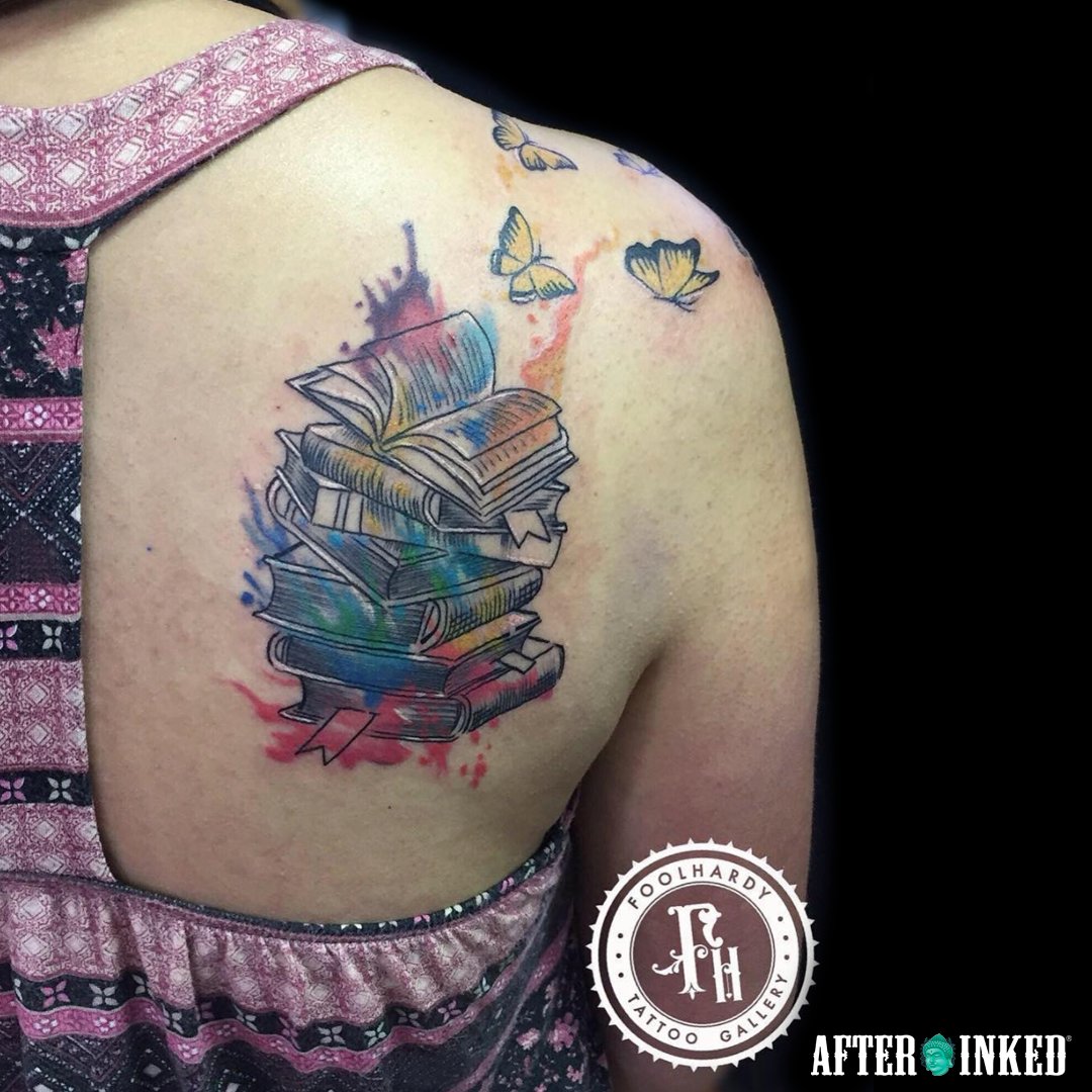 AfterInked's tweet photo. #WorldBookDay #BookDay #ReadingDay #afterinked #formulatedforperfection #afterinkedproudusers #afterinkedeveryday #tattooaftercare #vegan #bookclubbing #reading #book #bookstagram #bookworm #booklover #read #reading #languageday #anitapouchard_tattoo #mkltattoos #jcabrera_tattoo https://t.co/DgvjMfHoFb