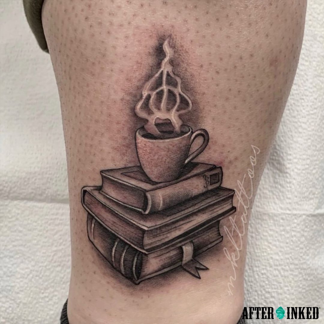 AfterInked's tweet photo. #WorldBookDay #BookDay #ReadingDay #afterinked #formulatedforperfection #afterinkedproudusers #afterinkedeveryday #tattooaftercare #vegan #bookclubbing #reading #book #bookstagram #bookworm #booklover #read #reading #languageday #anitapouchard_tattoo #mkltattoos #jcabrera_tattoo https://t.co/DgvjMfHoFb