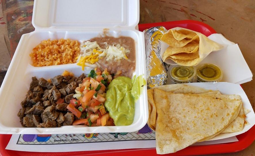 PetersElLocoWC's tweet photo. Do you believe in love at first sight, or should we post this picture of our Asada again? 😋 https://t.co/8aKIQxFVAD