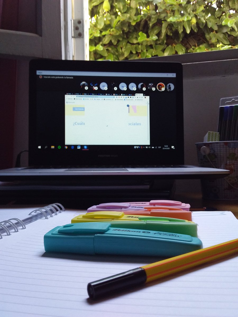 tmduces's tweet photo. Y seguimos en #ModoCuarentena con los chicos del taller, aprendiendo más sobre la comunicación digital 👨‍💻🔎📊 #TMD #NosotrosNosQuedamosEnCasa https://t.co/A6AlCZl5kX
