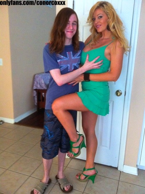 Here some #ThrowbackThursday pics of hot #milf @charlee_chase and I. Circa 2012 https://t.co/sCPODvmn1t<a href="/tag/throwbackthursday"class="tags">#ThrowbackThursday</a><a href="/tag/milf"class="tags">#milf</a><a href="/tag/onlyfans"class="tags"><span>#onlyfans</span></a>