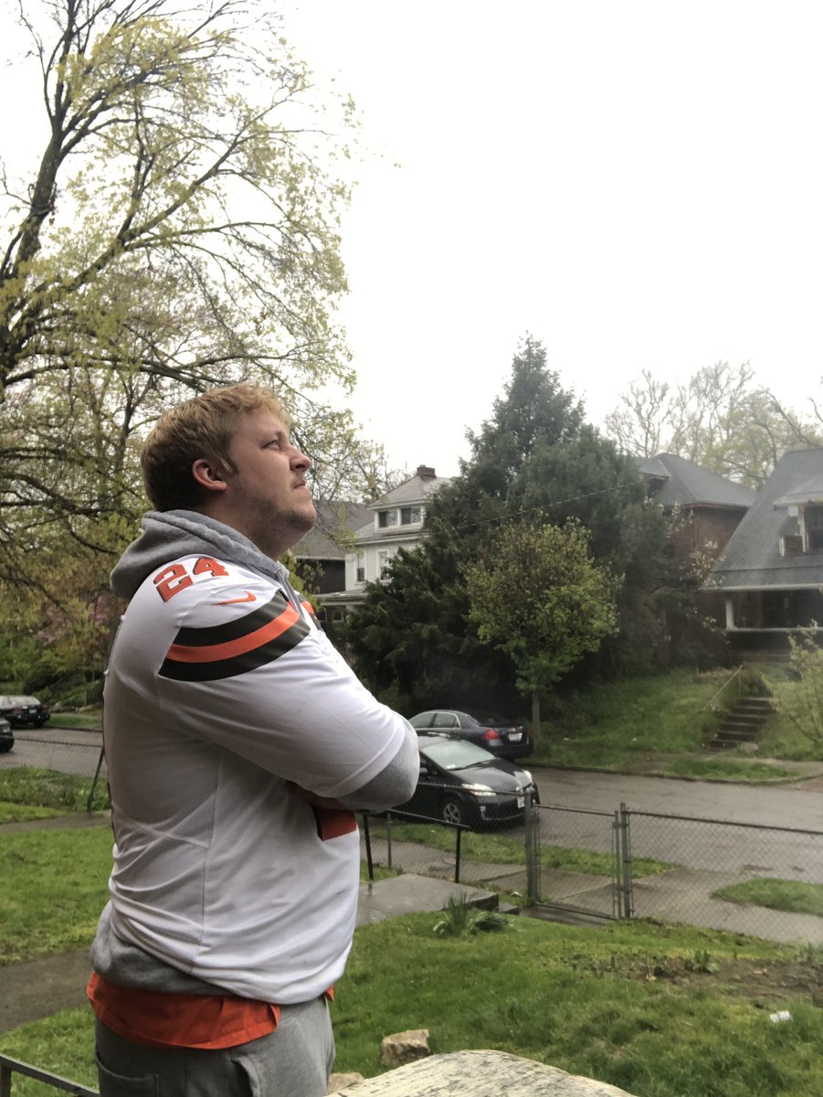 Lobtr69's tweet photo. Me wondering wtf the browns are gonna do to disappoint me today https://t.co/UwbbKV6BVa