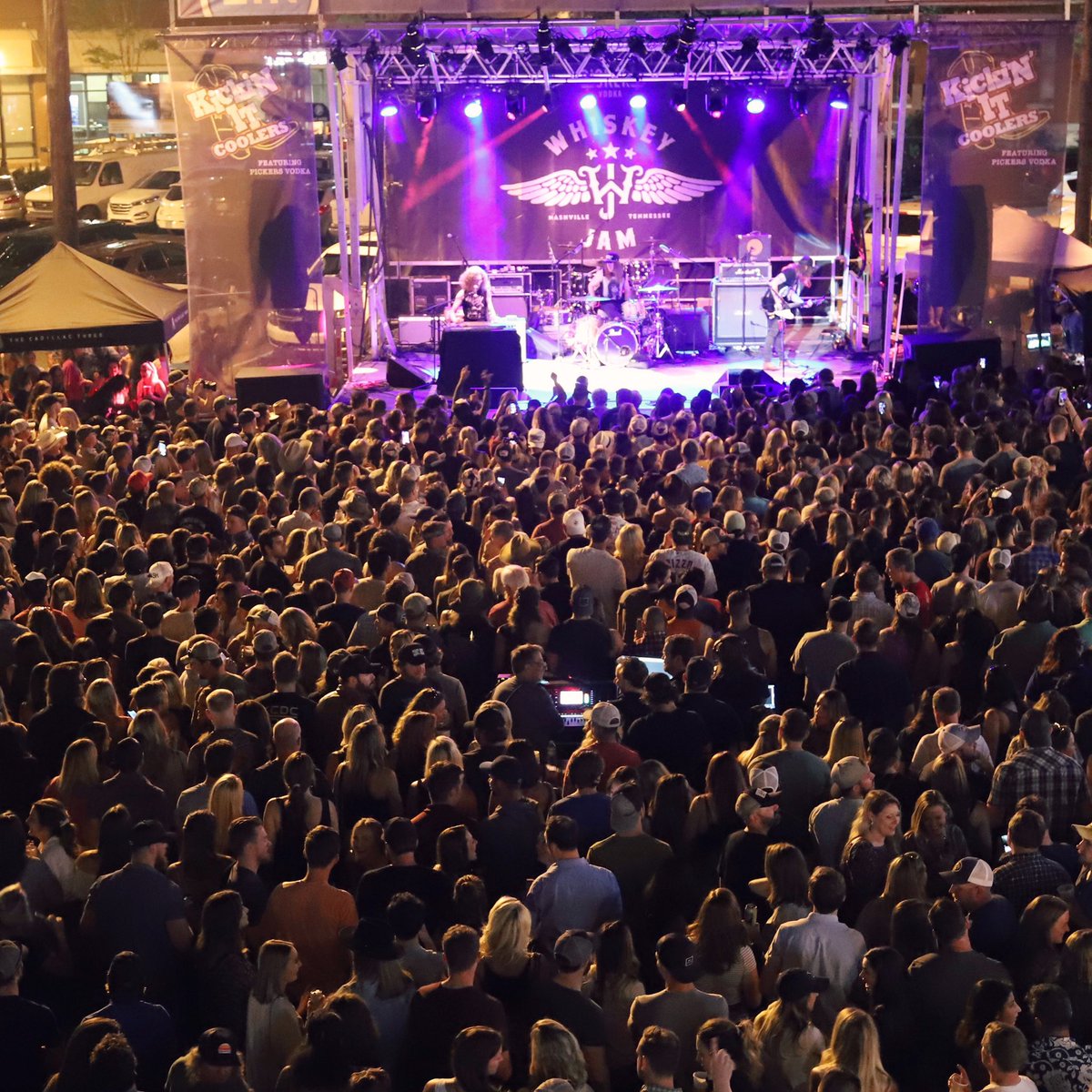 tpglive's tweet photo. TBT | Kicking off @CountryMusic CMA fest last summer with night 1 of 3 @whiskeyjam โ
ใปใปใป
#whiskeyjam #nashville #msgstrategy #losersoriginal #cmafest #summernights https://t.co/Xq3u3iY6C3