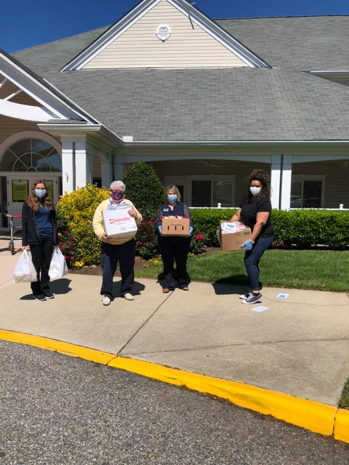 KCG_ENGINEERING's tweet photo. Yesterday we delivered 35 meals to the healthcare workers at Atria Virginia Beach from Rigoletto Italian Bakery and Cafe. We are proud to support the healthcare heroes in our community!
-
#HealthcareWorkers #ThankYou #HealthcareHeroes #SupportTheScrubs #CaringDuringCovid #KCG https://t.co/sZryS6pQn1