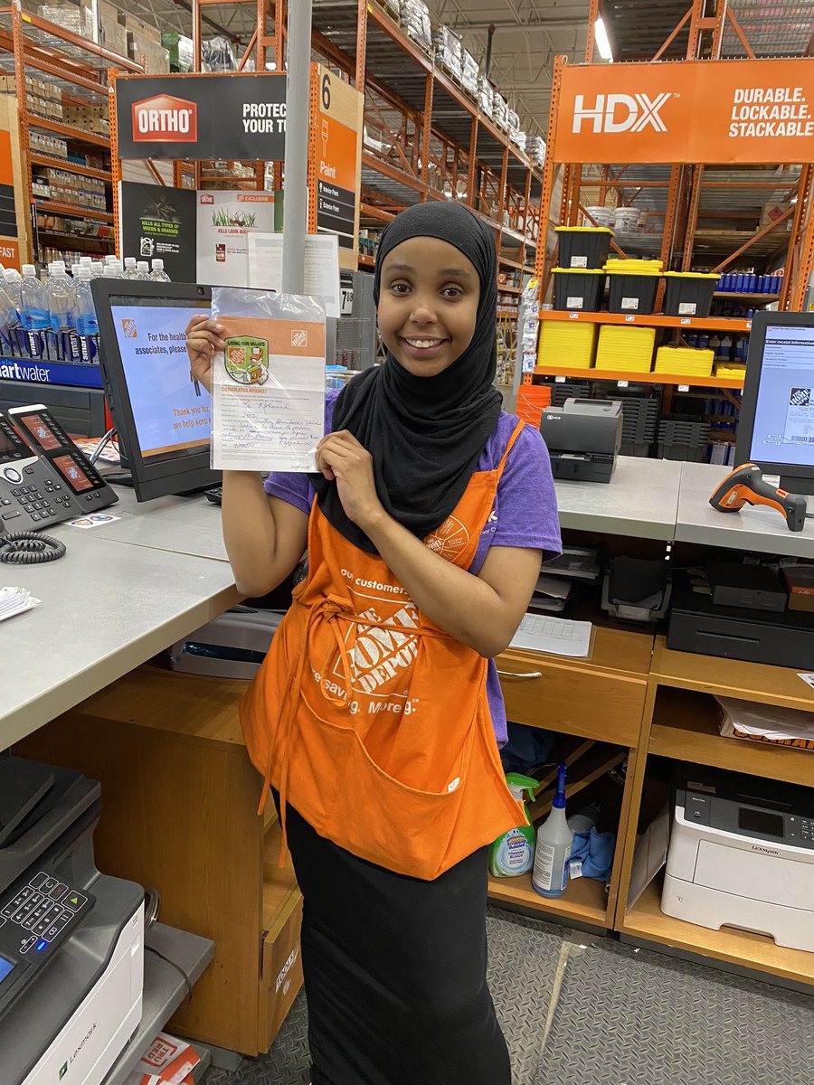 A well deserved Homer Award for Ri at the Service Desk! She noticed someone trying to do an off the floor return and contacted management immediately. Her quick action saved the store over $1,000! <a href="/1rawone/">Raffee wright</a> <a href="/belford_melissa/">Melissa Beth Belford</a> <a href="/gopher006/">Anthony Pacheco</a> <a href="/cdoering5/">Chris Doering</a> <a href="/warre_avalon/">Avalon J. W. Hutchinson</a> @2802APSNathan