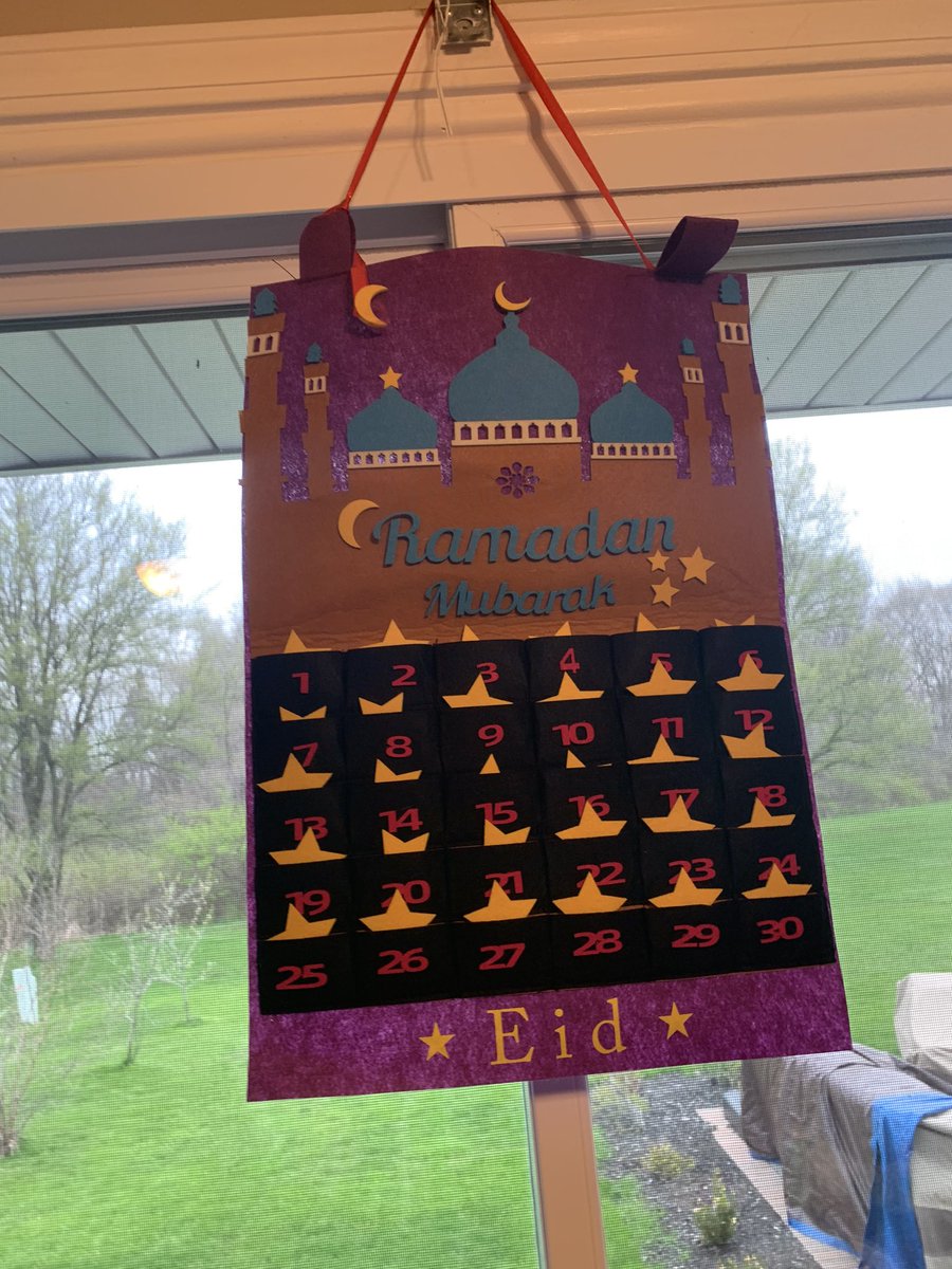 MrsSaid17's tweet image. Getting my Ramadan decor up... been busy with this distance learning thing! #edequity #Ellchat_BkClub #ellchat