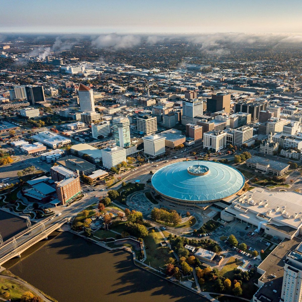 wichitalifeict's tweet photo. "The Air Capital: Wichita, Kansas. βοΈ πΎ Aka: Homeπ
.
.
.
.
.
.
.
#aerial #drone #dji #mavicpro2 #midwest #ict #ictdrone #dronetography #kansas #wichita #pny #shocker #anythingfortheshot"
π· @connor_seybert https://t.co/rq5pLDfFz4