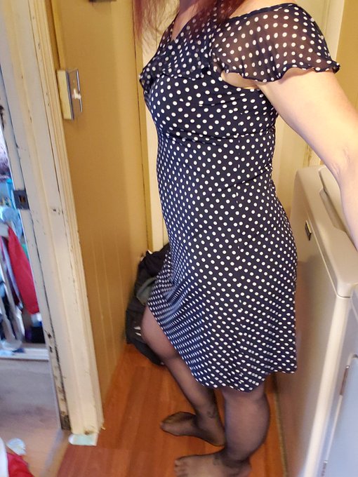 Just a few selfies I took tonight 😘 https://t.co/nDX7zkIVQe<a href="/tag/mvsales"class="tags"><span>#mvsales</span></a>