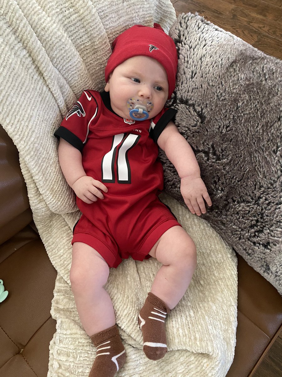 He’s ready from his first  @AtlantaFalcons draft!!!  #NFLDraft    #NFLDraft2020    #Falcons