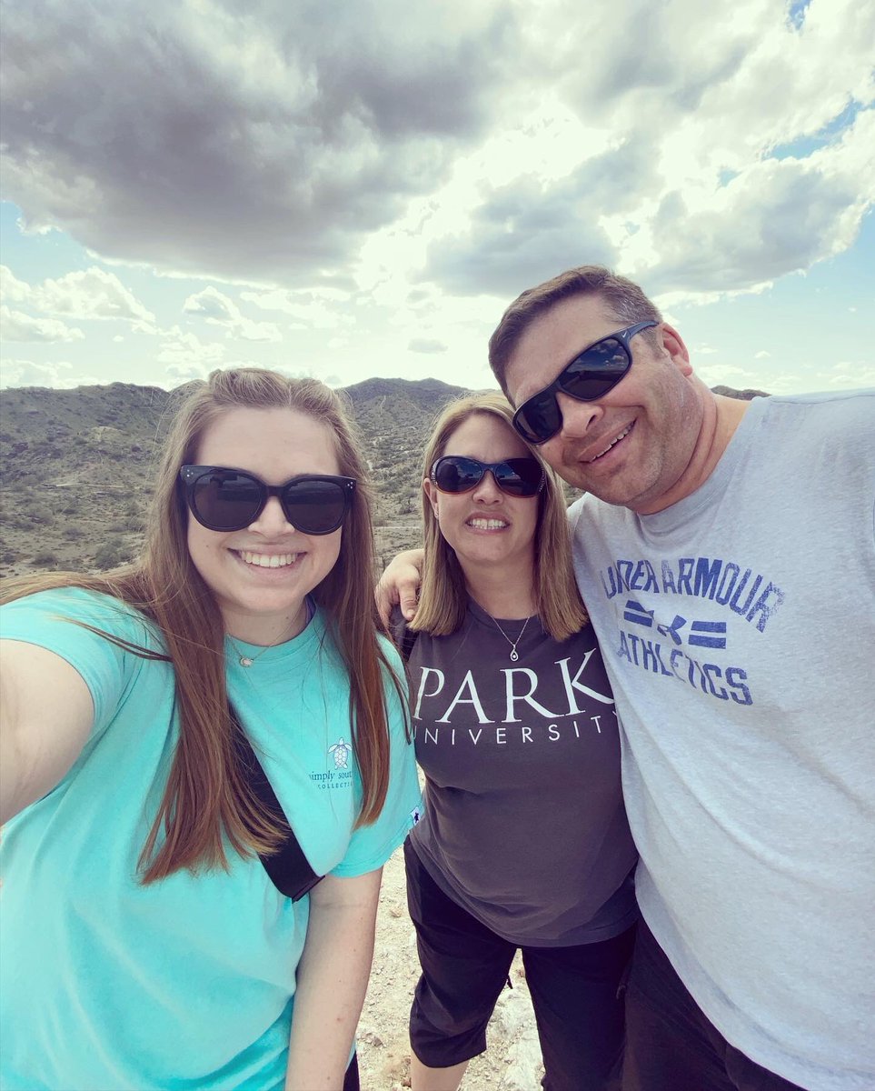 Rejeanna3girls's tweet image. Trip to Phoenix, AZ to watch our college softball player play ball 🥎 #juniorseasonended #myoldnormal