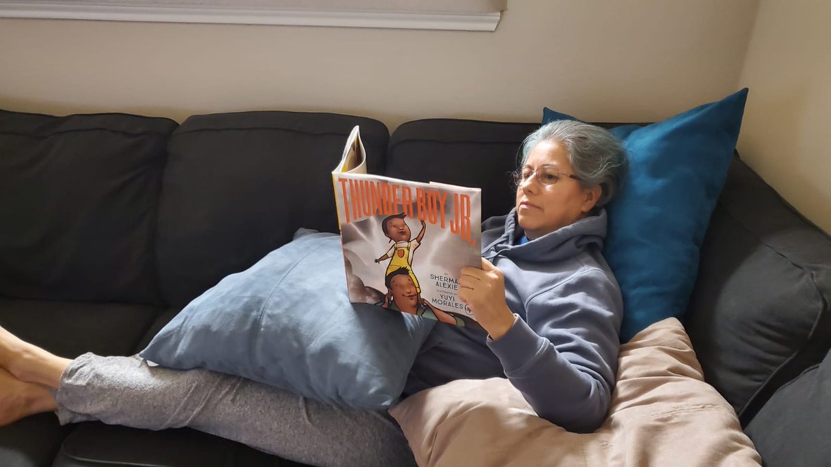 YolandaDeLaFlo2's tweet image. Love reading within my pillow fort! #AISDNationalLibraryWeek #WEbuilddreams @AldineISD #AldineCares @WilsonES_AISD #WeAreAldine Todos podemos!💖