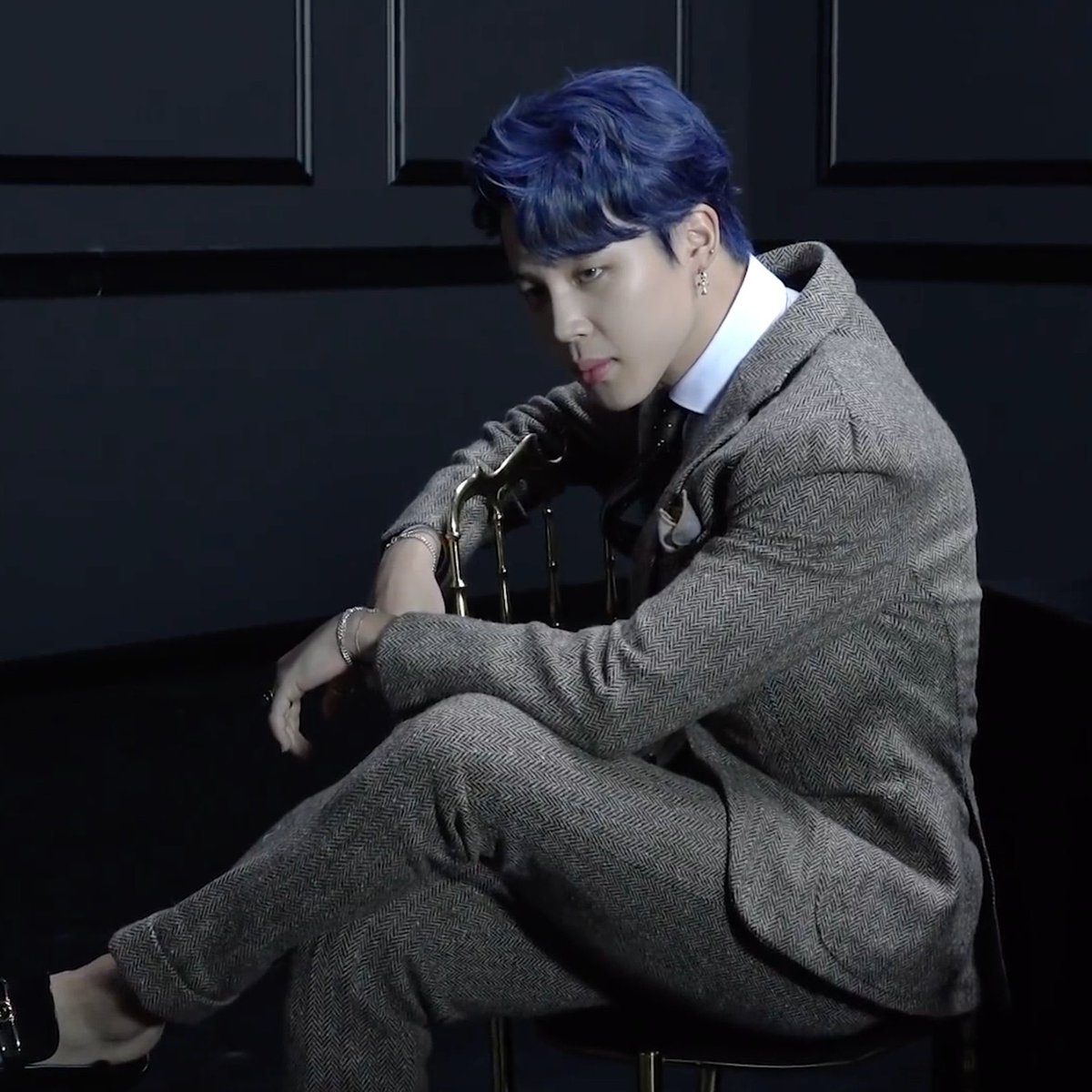 jimin sitting like a good boy ♡     — a devastating thread;