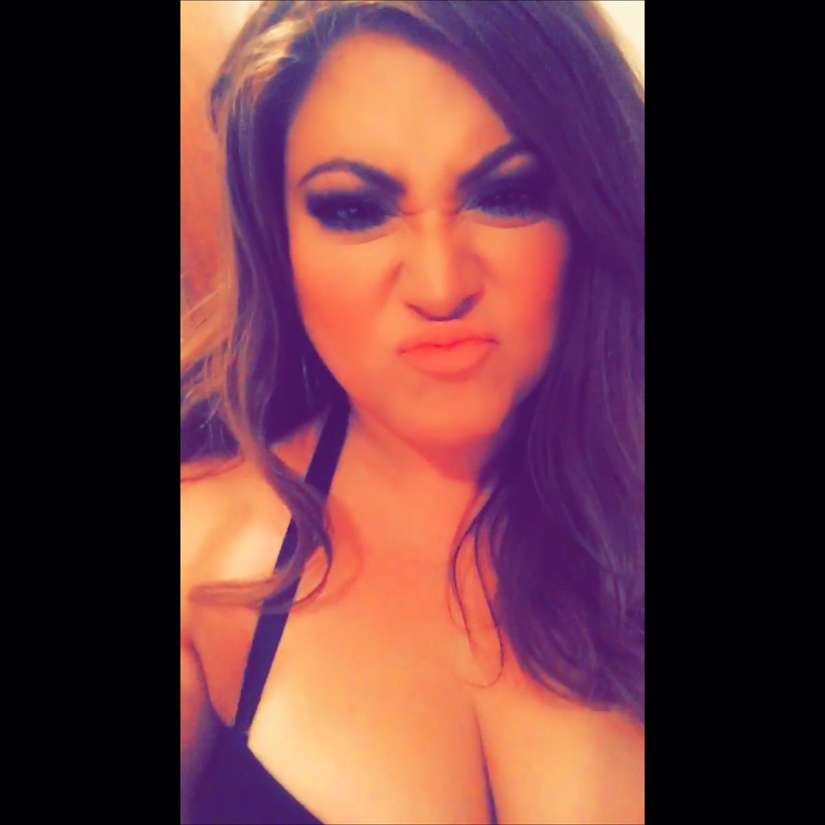 iamcyndiR's tweet photo. Me being a new #koewetzel fan has everyone asking me “ why I’m drunk on some tacos” 😂 #koewetzel https://t.co/K5pPrahw1u
