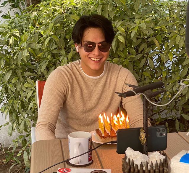 KathNielVibes's tweet photo. You are so blessed @imdanielpadilla 🥰💙 Thank you so much for everything!!!

#MBDaniel https://t.co/7HrNK3SpRK