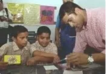 4. Underprivileged children :Master Blaster sponsors education for about 200 underpreviliged children. #HappyBirthdaySachin