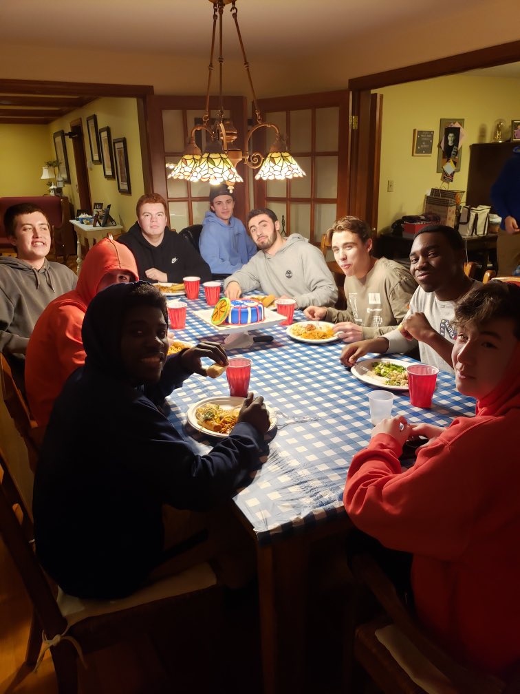 IACS_HOOPS's tweet photo. #tbt to a time that we were able to hang out as a team. #HawksSoarHigher https://t.co/SaTDqheyMS