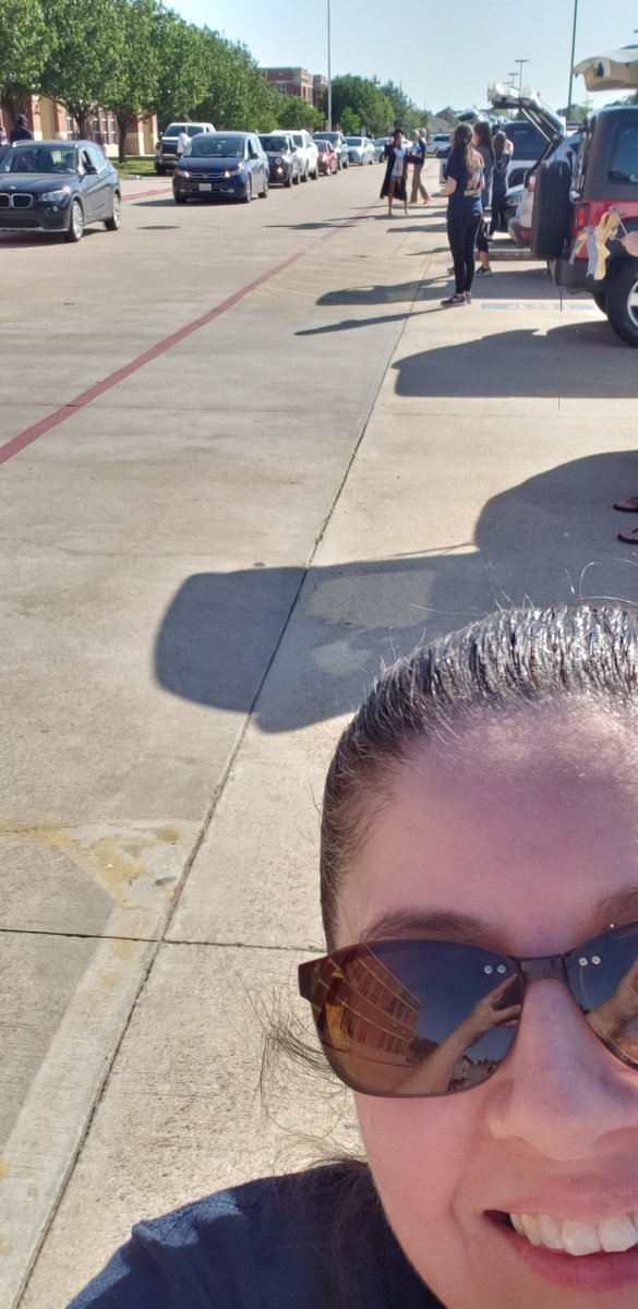 Mrs_Lenox's tweet photo. Great day helping my campus celebrate the proud Mustang Seniors. Yard sign pick up was awesome.  #cyranchpride #WeStandAsOne https://t.co/0xzGlXse8A