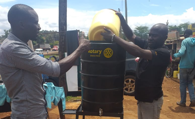 TERotarians's tweet photo. Chair Emeritus of WASRAG, and #RotaryTorontoEglinton member, Ron Denham, talks about the importance water in the fight against Covid-19. Check it out and SHARE https://t.co/e7E1sB8vY6 
#wasrag #rotaryd7070 #rotaryinternational #volunteer #torontovolunteers #water #volunteering https://t.co/uOODfvGIxN