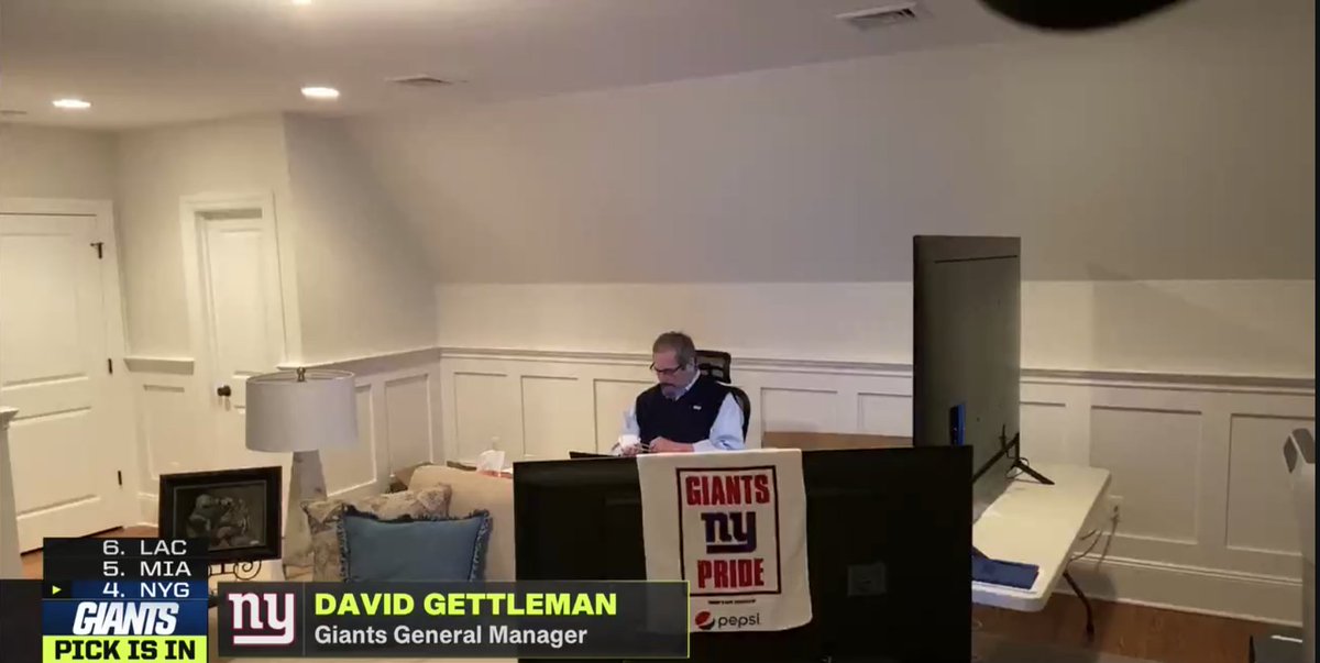 RotoGrinders's tweet image. Gotta respect Gettleman going alphabetical with Andrew Thomas so he can quickly get back to his Solitaire game #NFLDraft2020