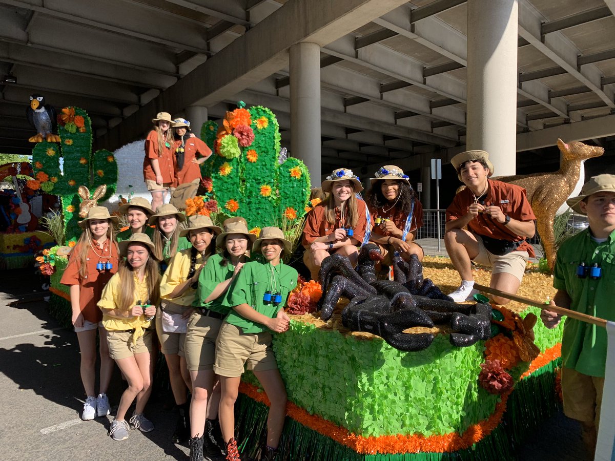 MrsRogersTweets's tweet photo. Watch @ctj_stuco in an encore Battle of Flowers parade appearance tomorrow at 2pm #wildforwildlife #1stplace https://t.co/ydwyL4Q7IK