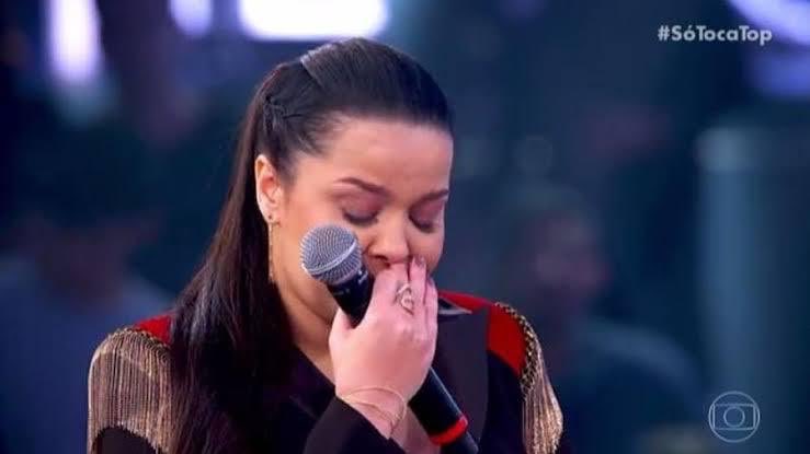 MaiaraeMaraisa's tweet photo. estarei indisponível até o final dessa, desculpa #MaiaraeMaraisaBrahmaLive https://t.co/WpSUgIGVCc