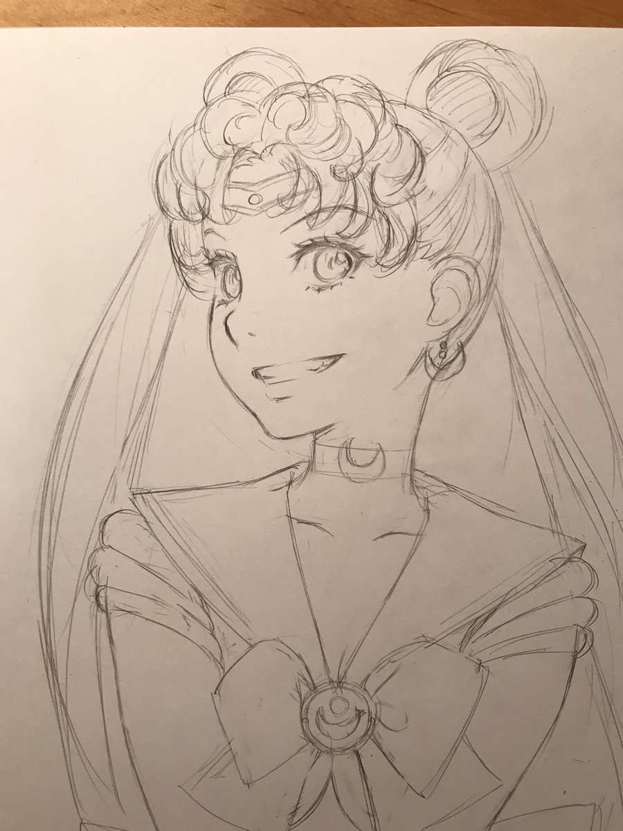 ムーン制作過程/原作とちょっと変えて「自分がかわいいと自覚してる、ちょっとあざとい」感じにしたかったんだけどどこまで成功したかは分からない💦あと八重歯も。最初は腕下ろしてました。前髪のカール増やすアイデアは最初から。 