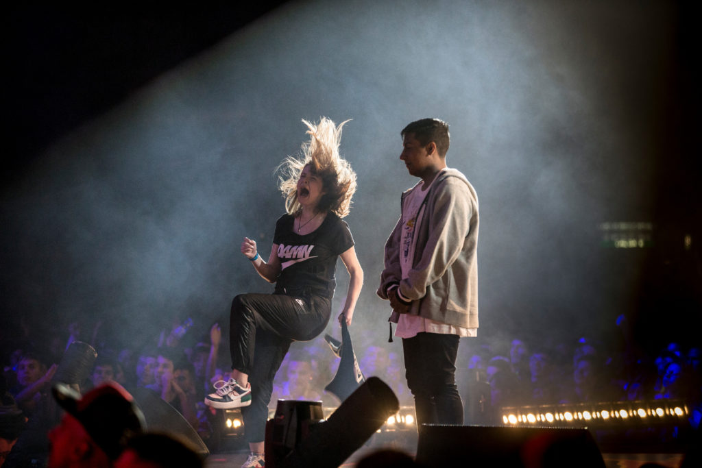 Amo esta foto, no hay nada mas lindo que levantarse de las derrotas pero también saber disfrutar la felicidad ajena 
Pido a toda la gente que me sigue que por favor dejen de criticar a ROMA por algo que no FUE su culpa .Si no tenes respeto por una MC, no sabes nada de hip hop.