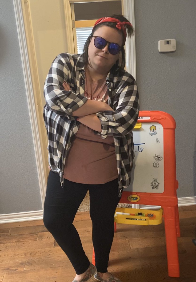 MsBatenhorst's tweet photo. Emails like this make dressing up like a gangsta’ and acting like a total dork for my kids in a math video SO worth it! #CISDRocks #CIS #theyreworthit #missmykids @joilunsford https://t.co/yhk9WsaYL8