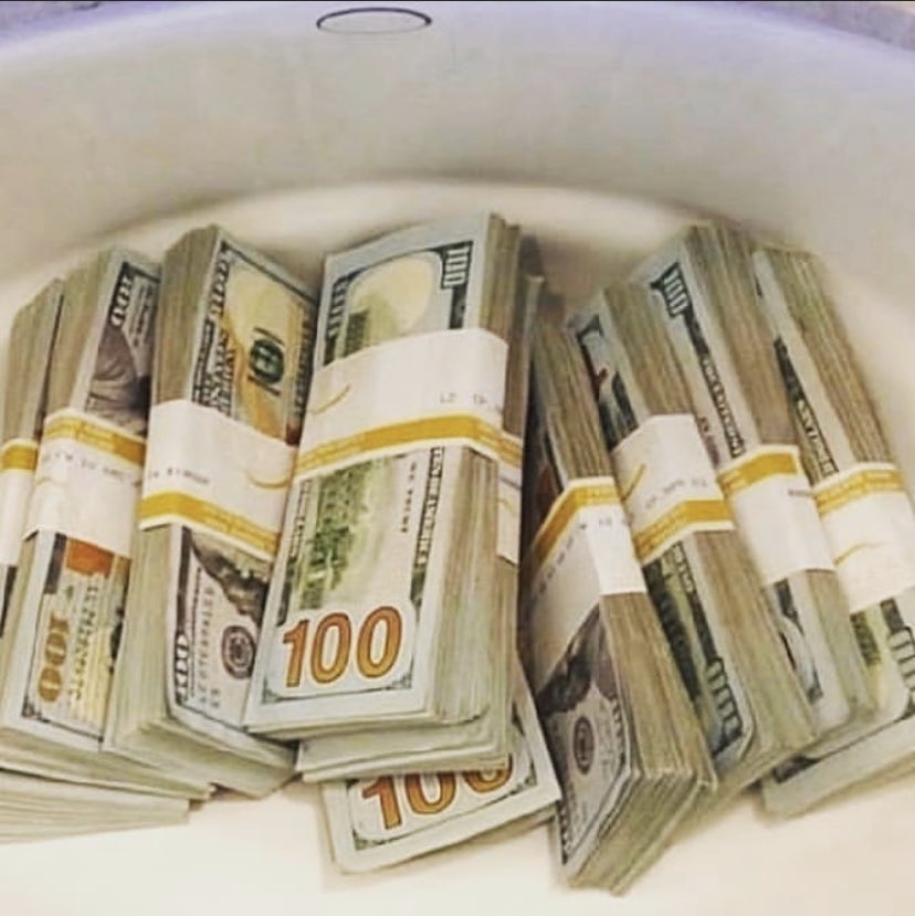 mooregreen12's tweet photo. Should I do a $3000 cashapp and PayPal  Giveaway??? First 100 people to follow like and RT this tweet will receive $3000 cash app and PayPal. Drop your Cashapp and PayPal below in my DM!!! LOOK UP MY PAGE FOR WHATSAPP NUMBER +1(682) 710-1536💗💗💗
#SugarDaddys #CashAppFriday https://t.co/BDf2XSsXXj