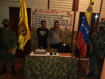 NARCOTRAFICO,CONTRABANDO Y TERRORISMO COLOMBIANOS EN VENEZUELA - Página 2 EWVShd5WAAI9YIL?format=jpg&name=360x360