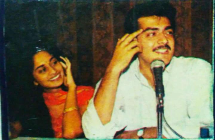ThalaStephen3's tweet photo. hpy wedding anniversary Anna anni💙💯 https://t.co/ZExW5pnbDy