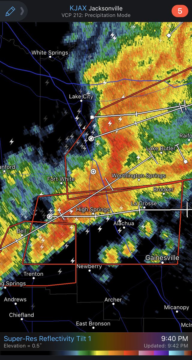 pierrepont's tweet image. #KJAX radar is looking really ugly at the moment. Hook echoes a plenty! Scary!