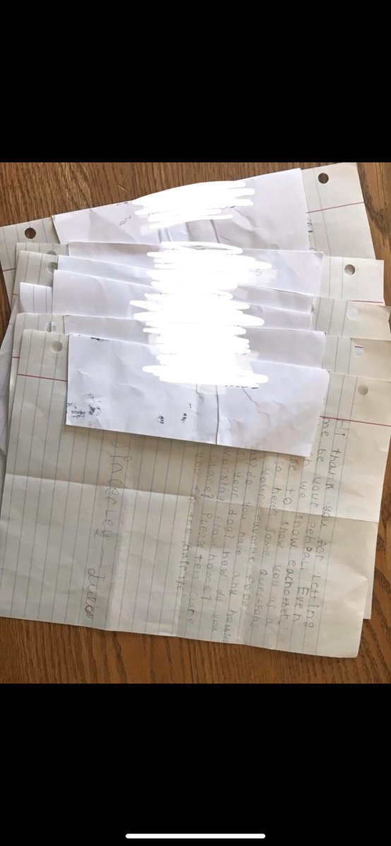 VioletRR1's tweet photo. Who wants a pen pal? These students do! Who doesn’t love getting a letter in the mail? They all have a secret pen pal and it’s up to them to solve the mystery.  #otherpeoplematter @myLSPS @VioletAllStars https://t.co/TvX7kndBWb