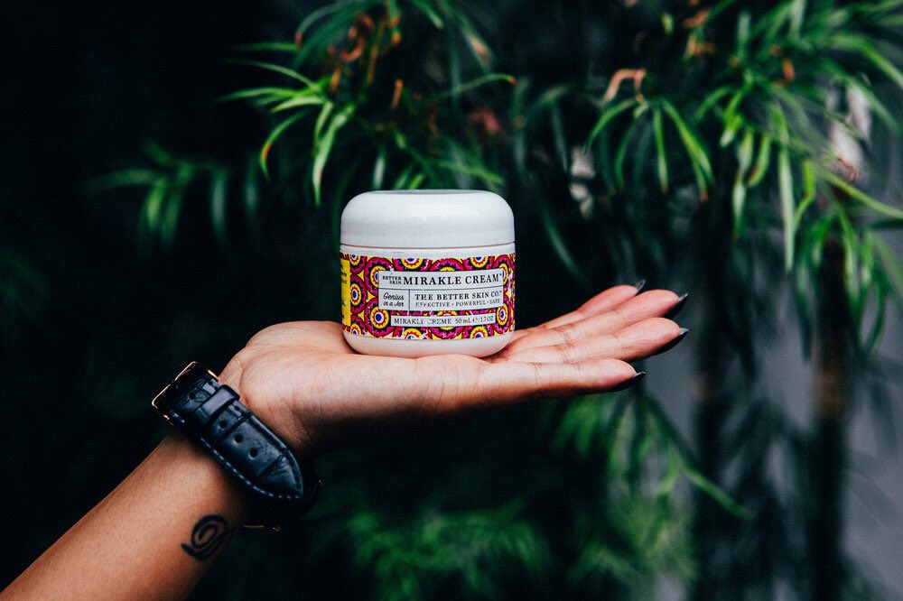 betterskinco's tweet photo. 🌻 “You’re never too old to become younger.” -Mae West 🌻
.
🛍Try our Mirakle Cream today and enjoy an extra 15% OFF when you use code APR2020. This #1 selling product is a Day cream, Night cream, Eye cream, Brightener, Primer - All In One! 🤯
.
#washyourhands
#saveyourfriends https://t.co/iPac6Bw0ZL