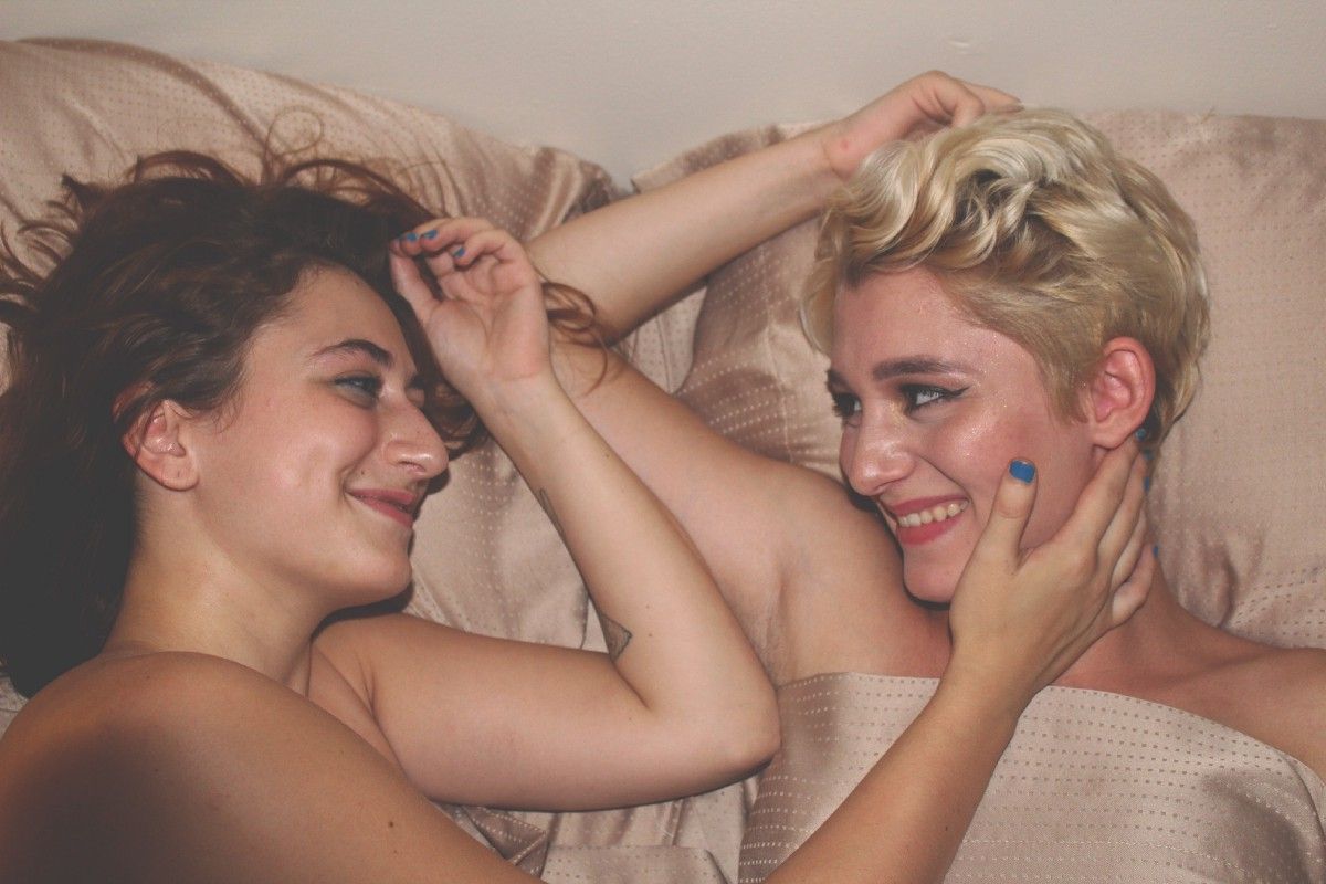 QueerShitUp's tweet photo. Why All Sex Should be #Quee Sex https://t.co/dWPI08hSvj https://t.co/k1ZNDatrJE