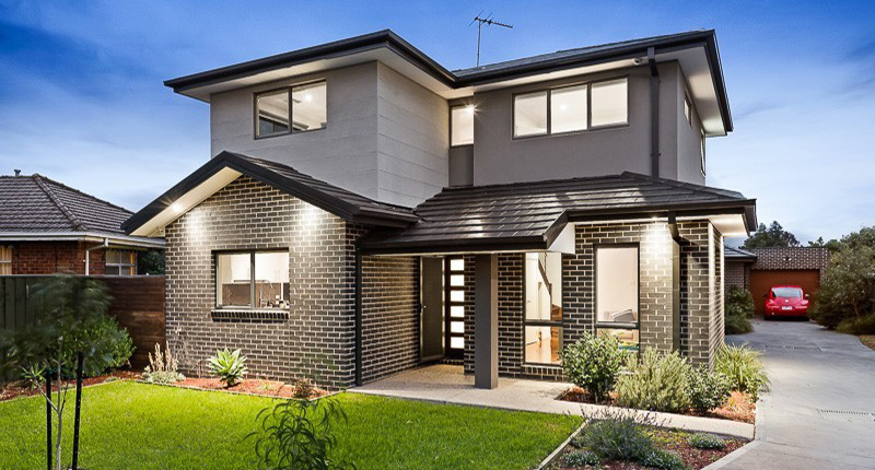 BarryPlantPre's tweet photo. This stunning #familyhome in #Bellfield is on the fringe of #Ivanhoe. To arrange your inspection, go to: 
https://t.co/6URqu3jFPO
#Melbourne #realestate #contemporary #styling #parklands https://t.co/EKvK8qxjyQ