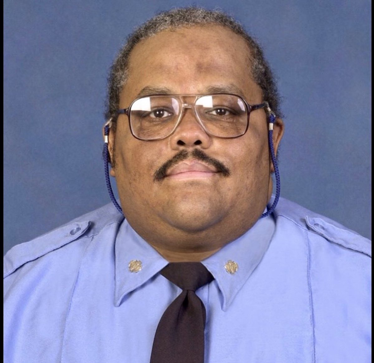 911 Emergency Communications Dispatcher tweet media