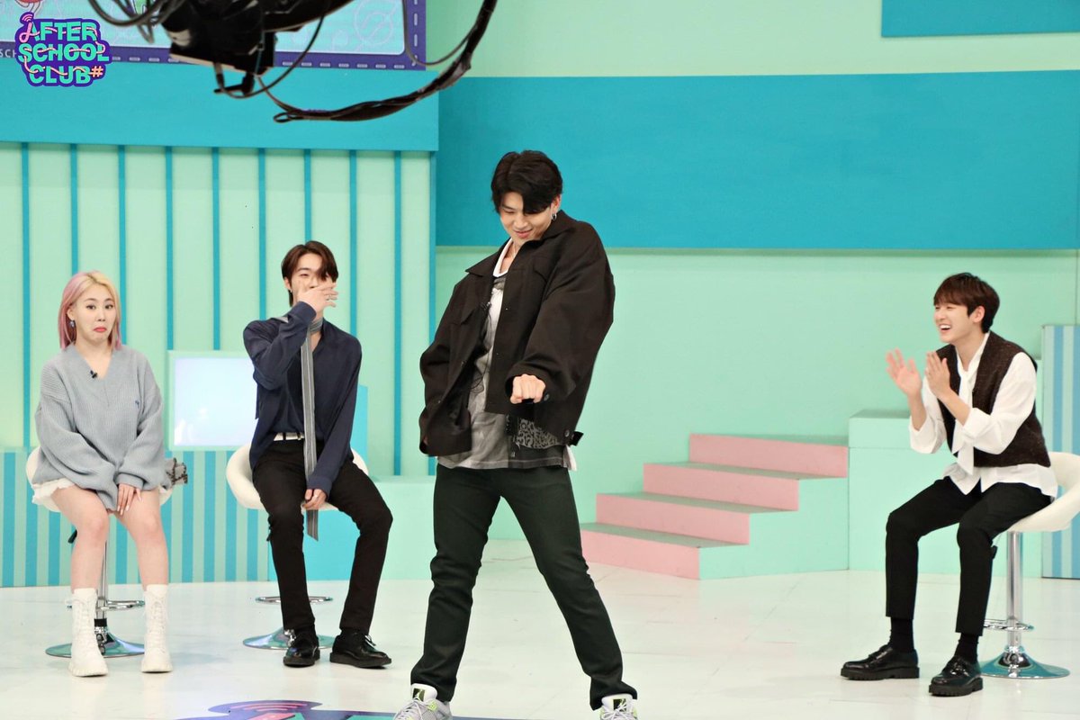 KARDArgentina's tweet photo. [FOTOS] 20.04.23

Fotos del capítulo 417 de After School Club junto a BM (4)

#KARD #BM #STAYSAFE_ASC @KARD_Official https://t.co/x6ljwRqiRw