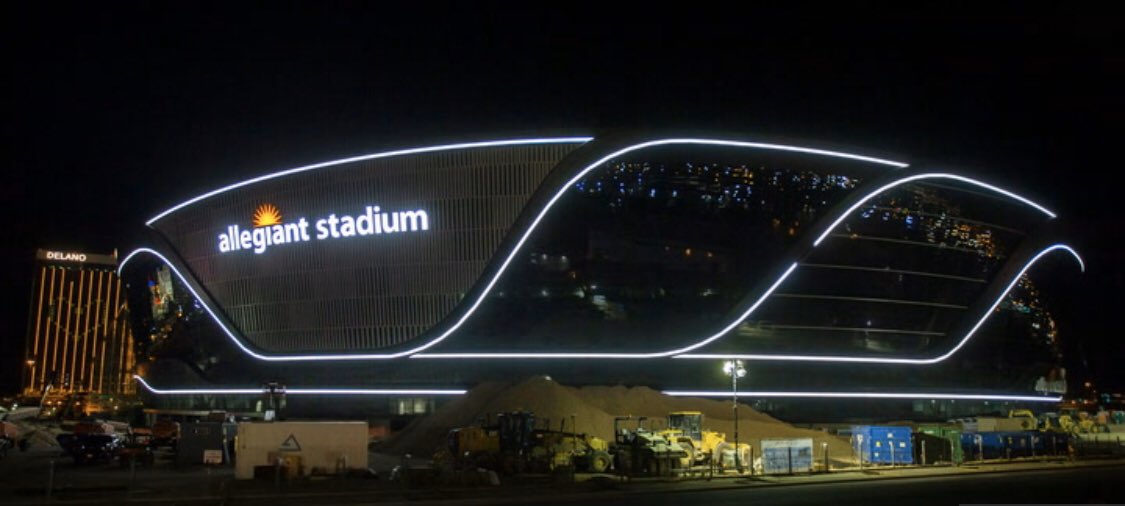 NVersteeg40's tweet photo. Petition to re-name @Raiders stadium the “Death Star” https://t.co/3DJrMBOJsc