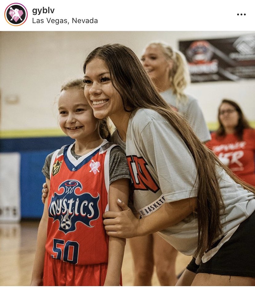 ronisbell4's tweet photo. My baby always taking the time to make everyone feel special! I love it! @IsbellMelanie & @GYBLV always making sure the little ones have the best experiences possible! #LoveIt #RepLv https://t.co/MMel1bGXm3