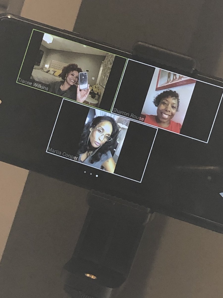 TraceeWilkins's tweet image. #NewsBreak: Virtual celebration with my two line sisters. Safely celebrating our 25th Deltaversary 🙌🏾 ❤️🐘🔺#KappaPsi #Spring95 #RenaissanceRed #1 #2 #4