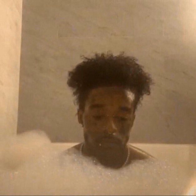 ll7ux's tweet image. Wishing I was with you and not missing you.